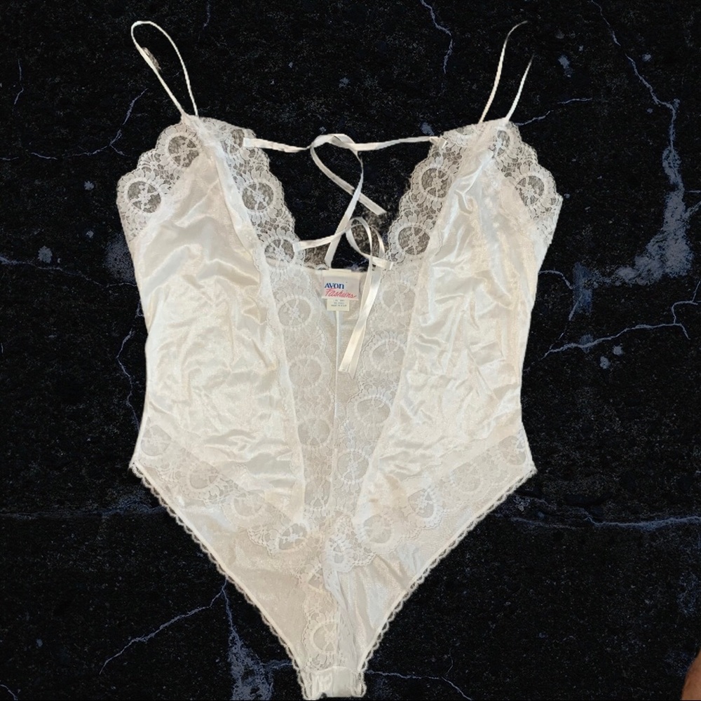 Vintage 90s Avon white onesie nighty
